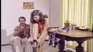 ஒரு தாகமாக கழுதை கொண்ட லத்தீன் ஒரு xnxx முதிர்ந்த நண்பரின் சேவலை அவளது புண்டையில் அனுமதிக்கிறது