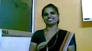 பெண்கள் கேமில் வெற்றிகரமாக கவர்ச்சியைப் பார்க்கிறார்கள் ஆபாசம்