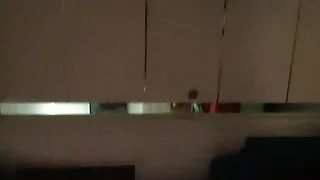கருங்காலி மிருகம் கடினமான இளம் ஆபாச கழுதை தனது காதலன் மூலம் fucked