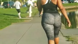 Titted கருங்காலி பெண் இலவச செக்ஸ் இரண்டு ஆண்கள் செக்ஸ் பணியாற்றுகிறார்
